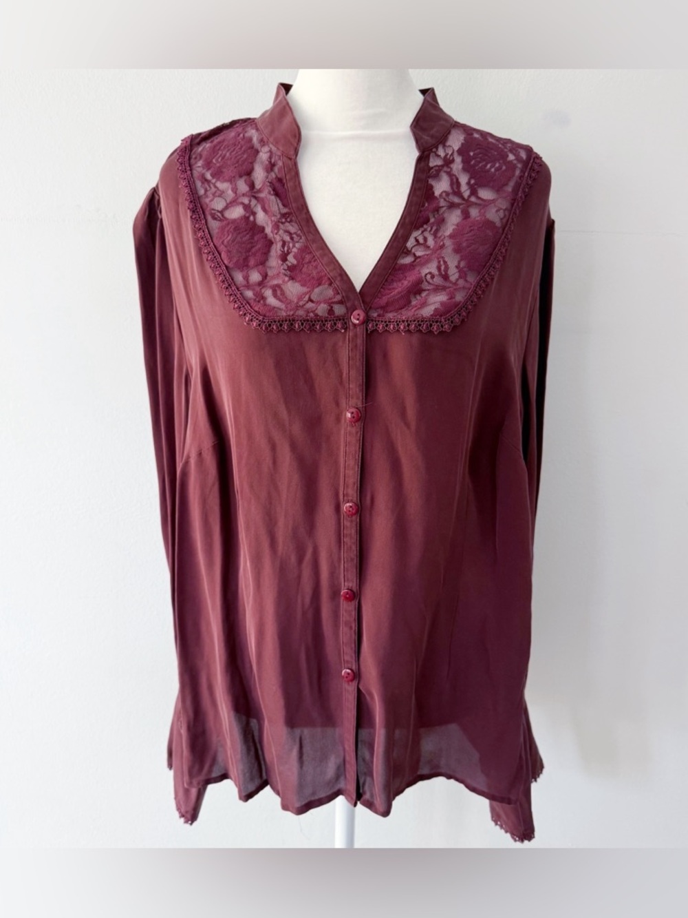 Vintage Women 100% Silk Lace Button Down Top 14/16 Victorian Romantic Feminine